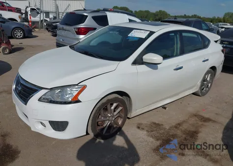 2014 Nissan Sentra Sr z USA, uszkodzony, nr VIN 3N1AB7AP8EY272251